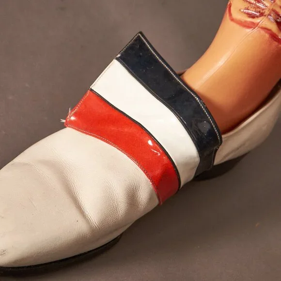 Late 60s Early 70s Stetson White Red and Black Slip On Men’s Shoes